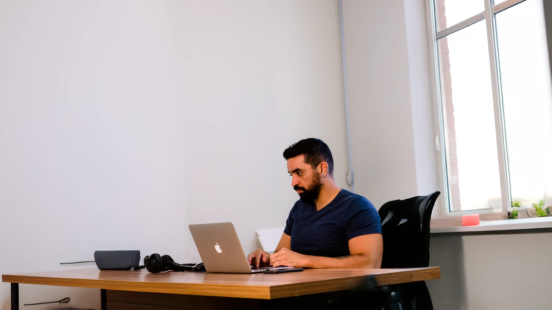 Bruno Reis no escritório